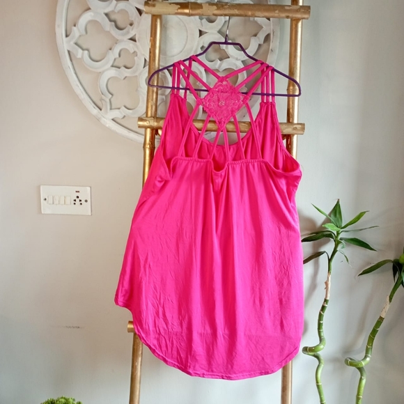 🍁🍁🍁 Fuchsia Pink Plus Top - Picture 11 of 12